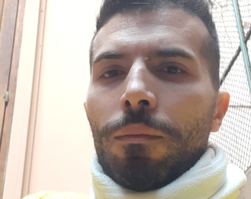 Uomo di 27 anni, marocchino, magro, di Bolzano