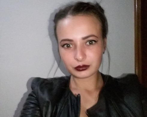 Donna ucraina di 28 anni di Napoli magra e dolce