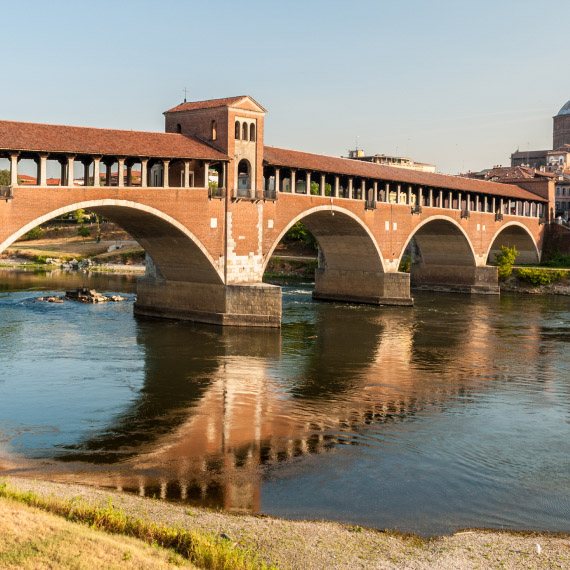 incontra donne a Pavia