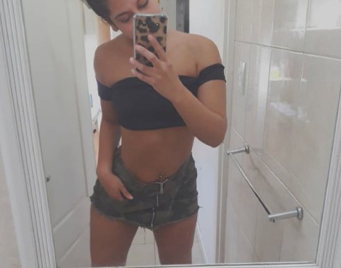 27 anni, muscolosa, latino americana, donna, di Faenza